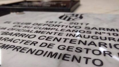 PLACAS MARMOL Y GRANITO BAJO RELIEVE - Imagen 2